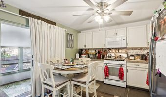 2 CRESTON Ave, Audubon, NJ 08106