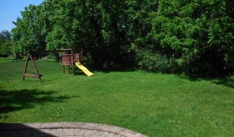 3020 Gallinger Dr, Ann Arbor, MI 48103
