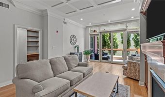 341 Thames St 103, Bristol, RI 02809