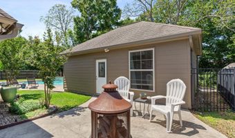110 Fountain View Dr, Youngsville, LA 70592