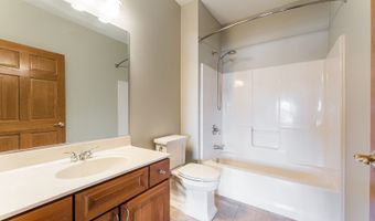 1251 W LAKE St 103, Addison, IL 60101