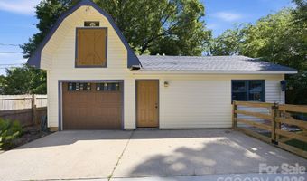 1941 Bentley Pl, Charlotte, NC 28205
