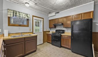 19-21 2nd St, Adams, MA 01220