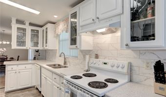 1068 Wren Cir, Barefoot Bay, FL 32976