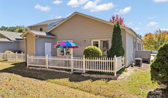 23 Holiday Dr, Arden, NC 28704