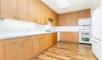 999 Wilder Ave 305, Honolulu, HI 96822