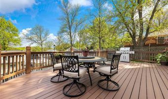 238 Pointe Lucerne Ct, Ballwin, MO 63011