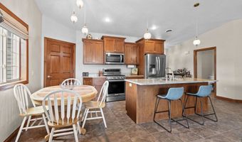 2362 PLANK Cir UNIT D, Appleton, WI 54915