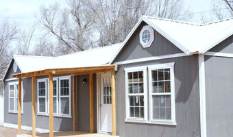 404 408 W 3rd St, Capitan, NM 88316