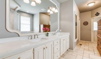7908 NW 48th St, Bethany, OK 73008