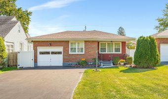 65 Rose Ct, Albany, NY 12209