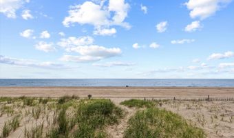 40105 QUEENS QUEST Dr #2, Fenwick Island, DE 19944