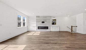 44824 TIVERTON Sq, Ashburn, VA 20147