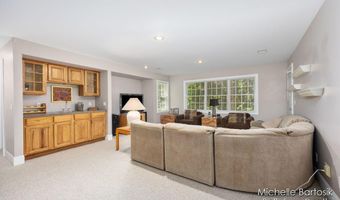 6404 Winter Run Dr SE, Ada, MI 49301