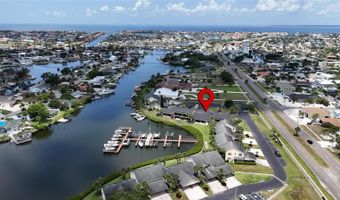 644 YARDARM Dr 22, Apollo Beach, FL 33572