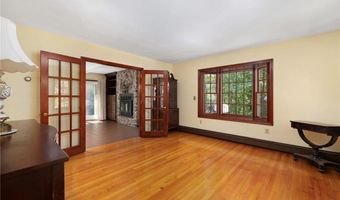 604 W Reach Dr, Jamestown, RI 02835
