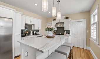 285 Neponset Ave 3, Boston, MA 02122