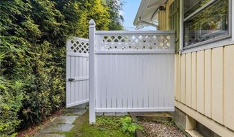 108 Steamboat St, Jamestown, RI 02835