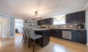9 Pequot Ave, Cumberland, RI 02864