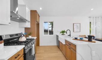 351 Vista Pl, Los Angeles, CA 90042