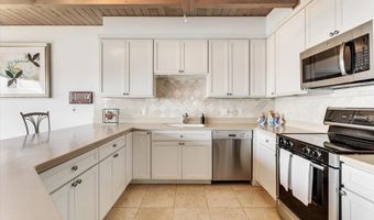 617 Beach Dr, Aptos, CA 95003