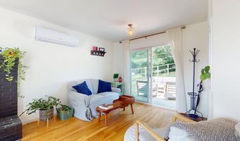 5 Crawford Dr, Bath, ME 04530
