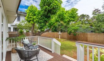 679 Kihapai St D, Kailua, HI 96734