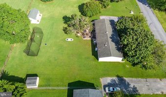 15 LEGEND Ln, Houston, DE 19954