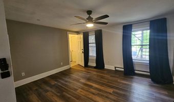 15 Ten Broeck St Garden, Albany, NY 12210
