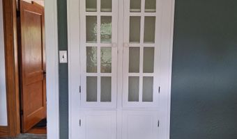218 Dearborn St, Berne, IN 46711