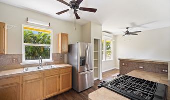 210 EGGERKING Rd, Kapaa, HI 96746