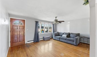 16 N Rose St, East Providence, RI 02914