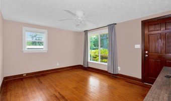219 E Clinton St, Autryville, NC 28318