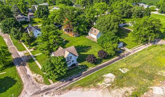 102 S Oak St, Arrowsmith, IL 61722