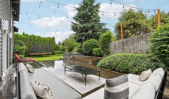 15900 SW BRECCIA Dr, Beaverton, OR 97007