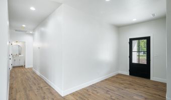 17 Builders Ln, Anderson, MO 64831