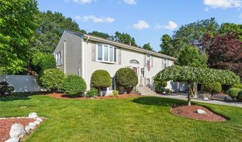 32 Sprague Cir, Johnston, RI 02919