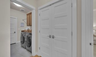 1004 S 46TH St, Springfield, OR 97478