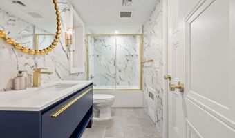 20 Algonquin Cir, Airmont, NY 10952