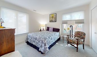 1671 N Belmont Ct, Arlington Heights, IL 60004
