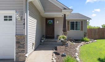 741 Morrison Ave S, Annandale, MN 55302