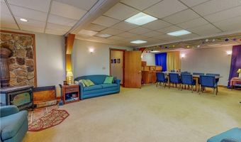 5696 Steubenville Rd SE, Amsterdam, OH 43903