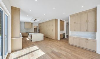 54 Landview Dr, Dix Hills, NY 11746