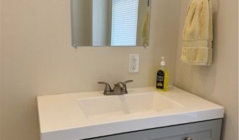 94 S 18th St 2, Airville, PA 15203