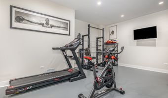 26 S Chestnut Ave, Arlington Heights, IL 60005