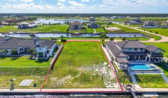 42 La Buena Vida Dr, Aransas Pass, TX 78336