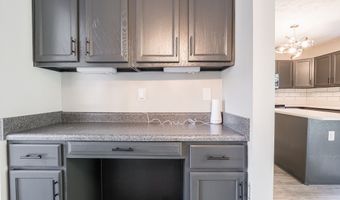 2924 Coles Creek Ln, Indianapolis, IN 46217
