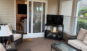 2212 Phenix Ave, Cranston, RI 02921