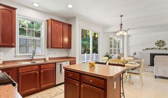 10202 WILLOWBROOK Dr, Berlin, MD 21811