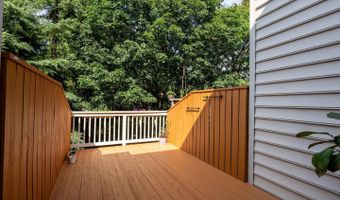 534 WINDING ROSE Dr, Rockville, MD 20850